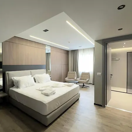 Otel Liss Lezhë
